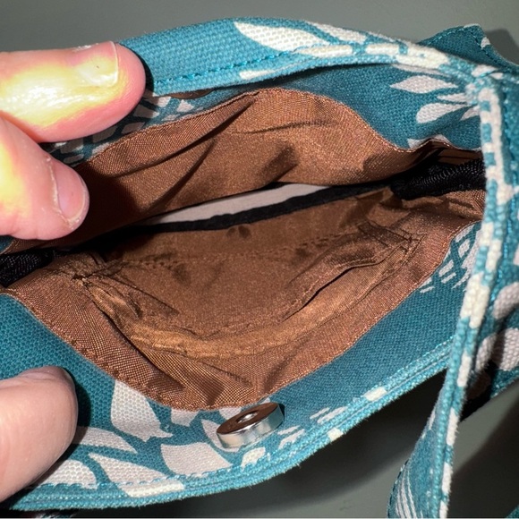 Kavu Teal Green Pineapple Print Canvas Cross Body Bag Great Condition Summer - Picture 4 of 7